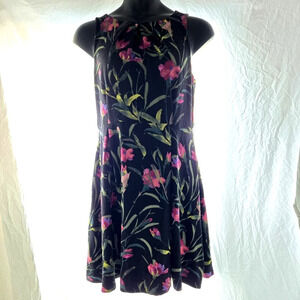 Cute Floral Sleeveless Dress EUC